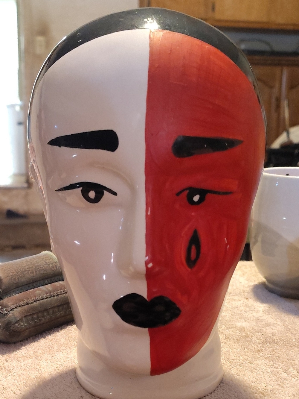Decorative Two-Tone Ceramic Face Sculpture - White & Red